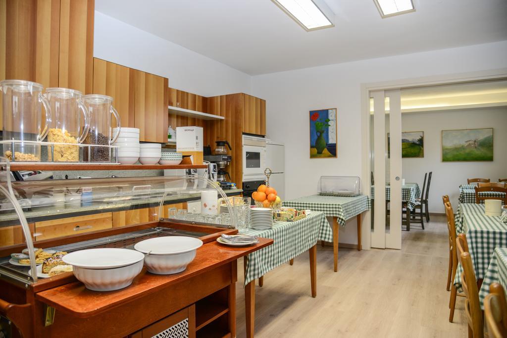 Residence Franca B&B Arco Zewnętrze zdjęcie