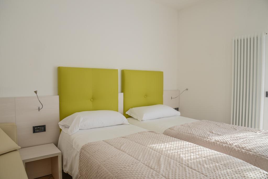 Residence Franca B&B Arco Pokój zdjęcie