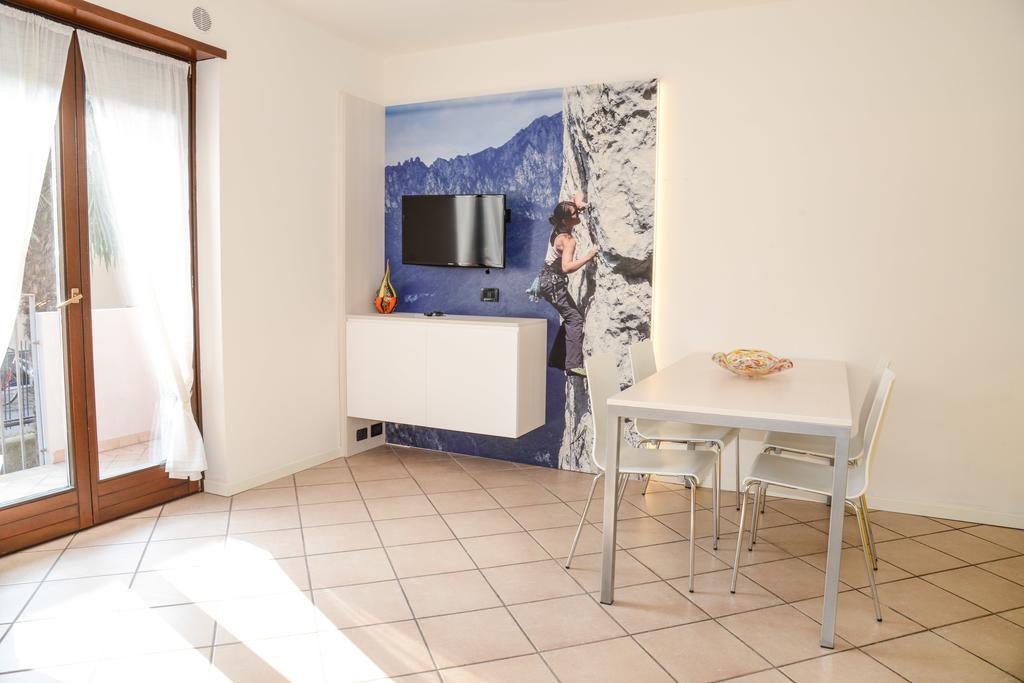 Residence Franca B&B Arco Zewnętrze zdjęcie