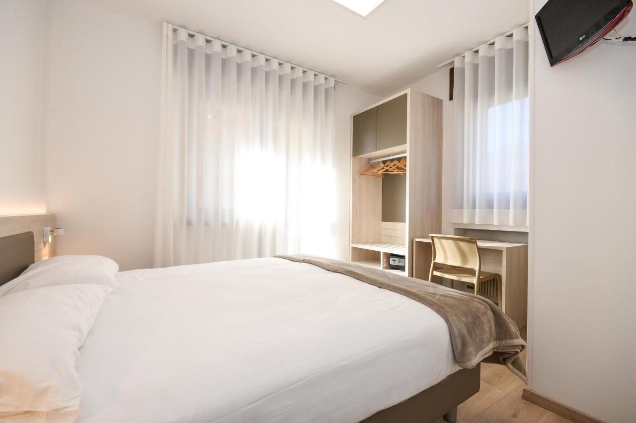 Residence Franca B&B Arco Zewnętrze zdjęcie