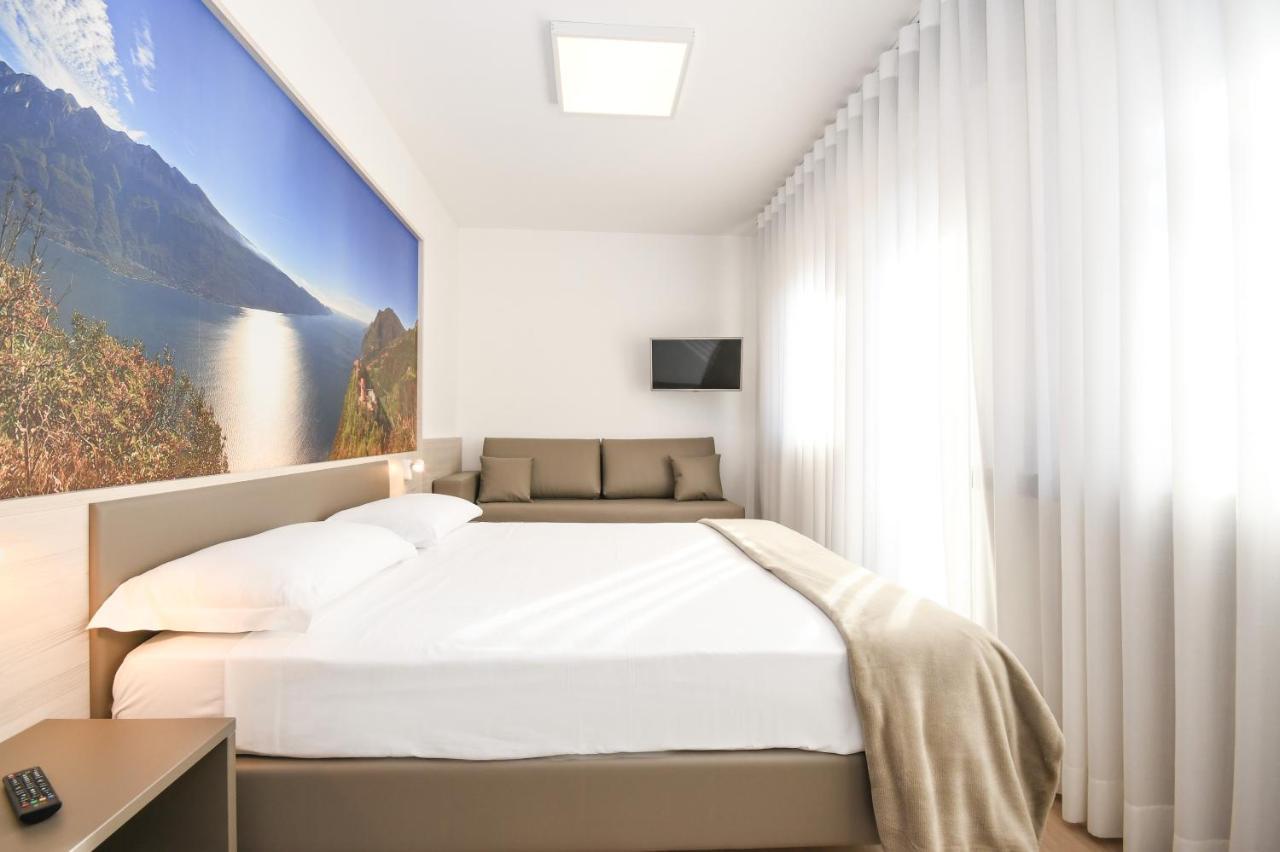 Residence Franca B&B Arco Zewnętrze zdjęcie