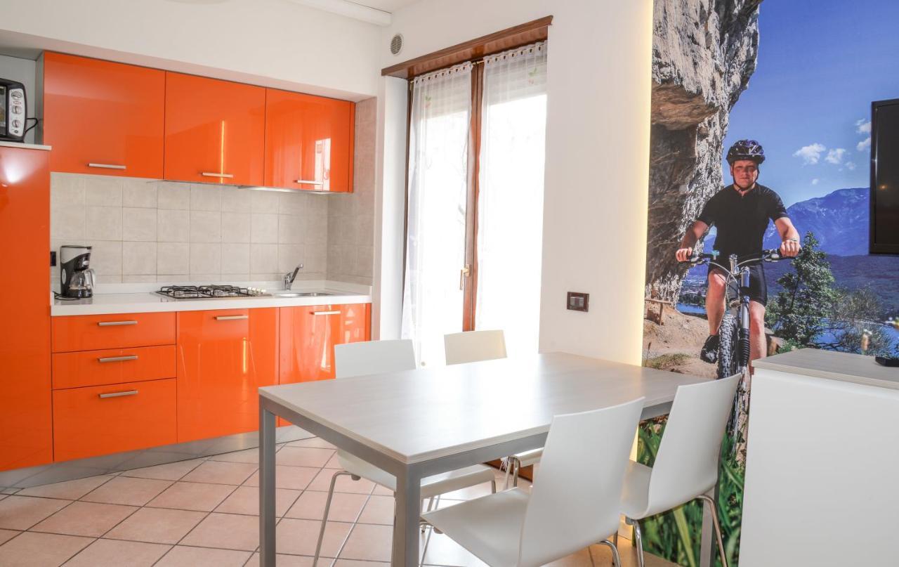 Residence Franca B&B Arco Zewnętrze zdjęcie